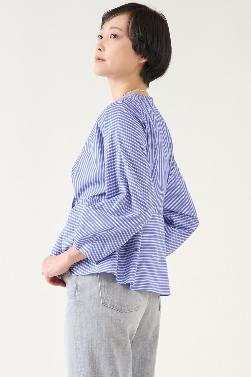 【マルティニーク/martinique】のライトタフタブラウス 人気、トレンドファッション・服の通販 founy(ファニー) 　ファッション　Fashion　レディースファッション　Fashion for Women　トップス・カットソー　Cut & Sew Tops　シャツ・ブラウス・オフィスカジュアル　Elegant Blouses & Button-Ups　エレガント 上品　Elegant　スリーブ　Sleeve, Long Sleeve / Short Sleeve　タイプライター　Typewriter Fabric, Crisp Cotton　ティアード　Tiered, Tiered Style　フレア　Flare, Flared　ロング　Long, Long-Length　再入荷　Restock / Back in Stock　other-2|ID: prp329100004394966 ipo3291000000032704786
