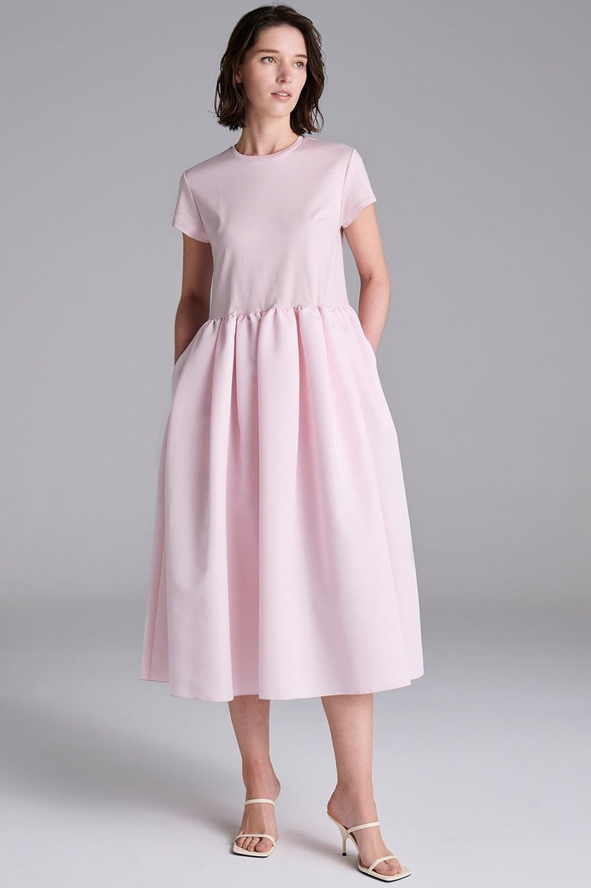 【アミカ/AMICA】のバレリーナTドレス 人気、トレンドファッション・服の通販 founy(ファニー) 　ファッション　Fashion　レディースファッション　Fashion for Women　ワンピース　Dresses　フォーマル・パーティードレス・結婚式用ドレス　Elegant & Casual Dresses　チュニック　Tunic Tops & Dresses　おすすめ　Recommended / Our Picks　グログラン　Grosgrain, Grosgrain Ribbon　サテン　Satin, Glossy Fabric　チュニック　Tunic, Long Top　ドレス　Dress, One-Piece　バレエ　Ballet, Ballet Style　モダン　Modern, Contemporary　リラックス　Relax, Relaxed Fit　エレガント 上品　Elegant　人気　Popular, Best Seller　今季　This Season, Current Season　other-6|ID: prp329100004403518 ipo3291000000032814581