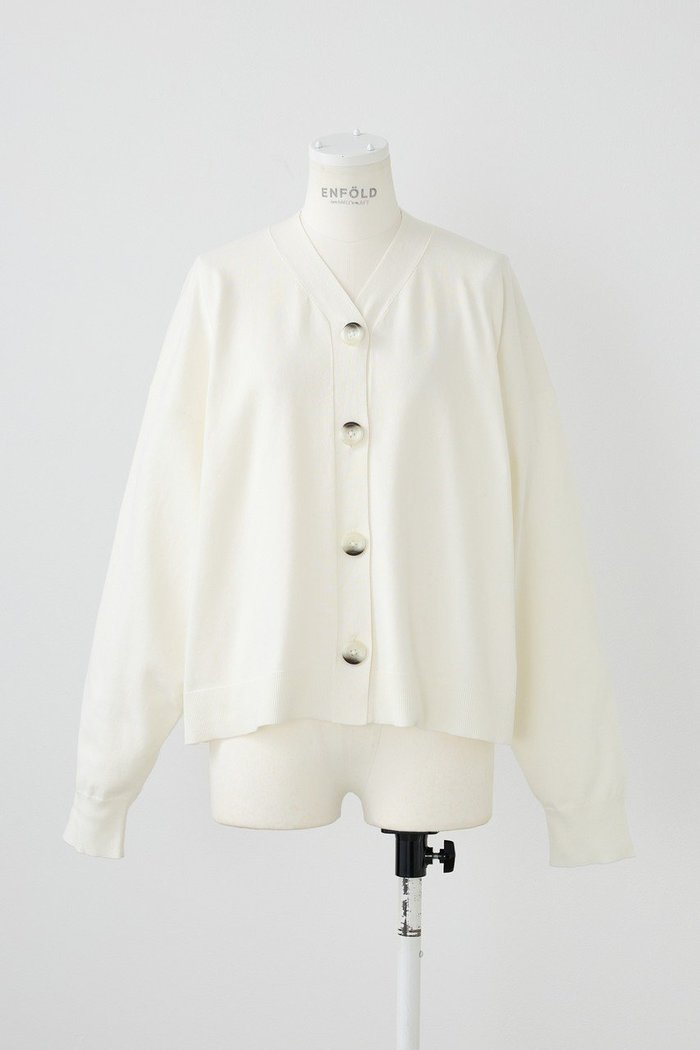 【エンフォルド/ENFOLD】のBOXカーディガン インテリア・キッズ・メンズ・レディースファッション・服の通販 founy(ファニー) https://founy.com/ ファッション Fashion レディースファッション Fashion for Women トップス・カットソー Cut & Sew Tops ニット Knit Tops & Sweaters カーディガン・羽織り Layered Style Cardigans おすすめ Recommended / Our Picks カーディガン Cardigan, Knitwear シンプル Simple, Minimal ツイル Twist, Twisted Detail ベーシック Basic, Essential ボトム Bottoms, Lower Wear 夏 Summer 春 Spring S/S・春夏 SS, Spring/Summer, Warm Season |ID: prp329100004403531 ipo3291000000035655540
