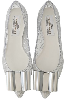 【テンパレイト/TEMPERATE】のSIMA リボン ポインテッドパンプス(レイン対応) 人気、トレンドファッション・服の通販 founy(ファニー) ファッション Fashion レディースファッション Fashion for Women インソール Shoe Insole シューズ Shoes, Footwear フラット Flat, Flat Shoes ボトム Bottoms, Lower Wear ラバー Rubber, Rubber Sole リボン Ribbon, Bow レイン Rain, Rainproof |ID:prp329100004406017