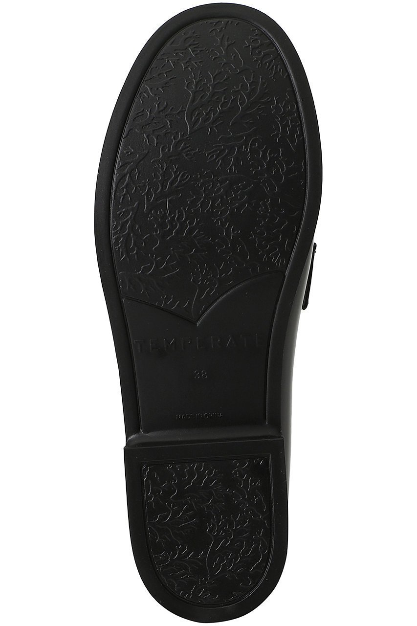 【テンパレイト/TEMPERATE】のKEITH シルバースタッズ スリッポン(レイン対応) 人気、トレンドファッション・服の通販 founy(ファニー) 　ファッション　Fashion　レディースファッション　Fashion for Women　インソール　Shoe Insole　エナメル　Patent Leather　シューズ　Shoes, Footwear　シンプル　Simple, Minimal　スリッポン　Slip-On, Loafer　ラバー　Rubber, Rubber Sole　レイン　Rain, Rainproof　再入荷　Restock / Back in Stock　other-6|ID: prp329100004406027 ipo3291000000036000339