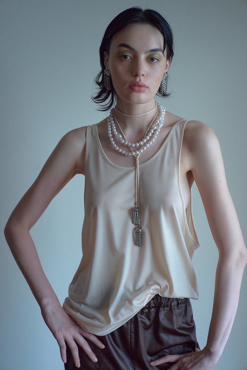 【イリスフォーセブン/IRIS 47】のvelvety tank トップス 人気、トレンドファッション・服の通販 founy(ファニー) 　ファッション　Fashion　レディースファッション　WOMEN　トップス・カットソー　Tops/Tshirt　キャミソール / ノースリーブ　No Sleeves　シャツ/ブラウス　Shirts/Blouses　ロング / Tシャツ　T-Shirts　カットソー　Cut and Sewn　カットソー　Cut And Sew　キャミソール　Camisole　スタイリッシュ　Stylish　タンク　Tank　ドレープ　Drape　モダン　Modern　エレガント 上品　Elegant　other-7|ID: prp329100004408506 ipo3291000000031330624