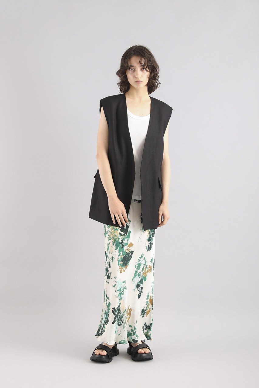 【サクラ/SACRA】のスペリオルベルギーリネンベスト 人気、トレンドファッション・服の通販 founy(ファニー) 　ファッション　Fashion　レディースファッション　Fashion for Women　アウター　Coat / Outerwear Collection　レディースジャケット・軽アウター　Jackets　おすすめ　Recommended / Our Picks　ショルダー　Shoulder, Shoulder Strap　ショート　Short, Short Length　ジャケット　Jacket, Outerwear　セットアップ　Set-Up, Coordinated Outfit　フォルム　Silhouette, Form　ベスト　Vest, Waistcoat　リネン　Linen, Linen Fabric　エレガント 上品　Elegant　other-8|ID: prp329100004408522 ipo3291000000032962536