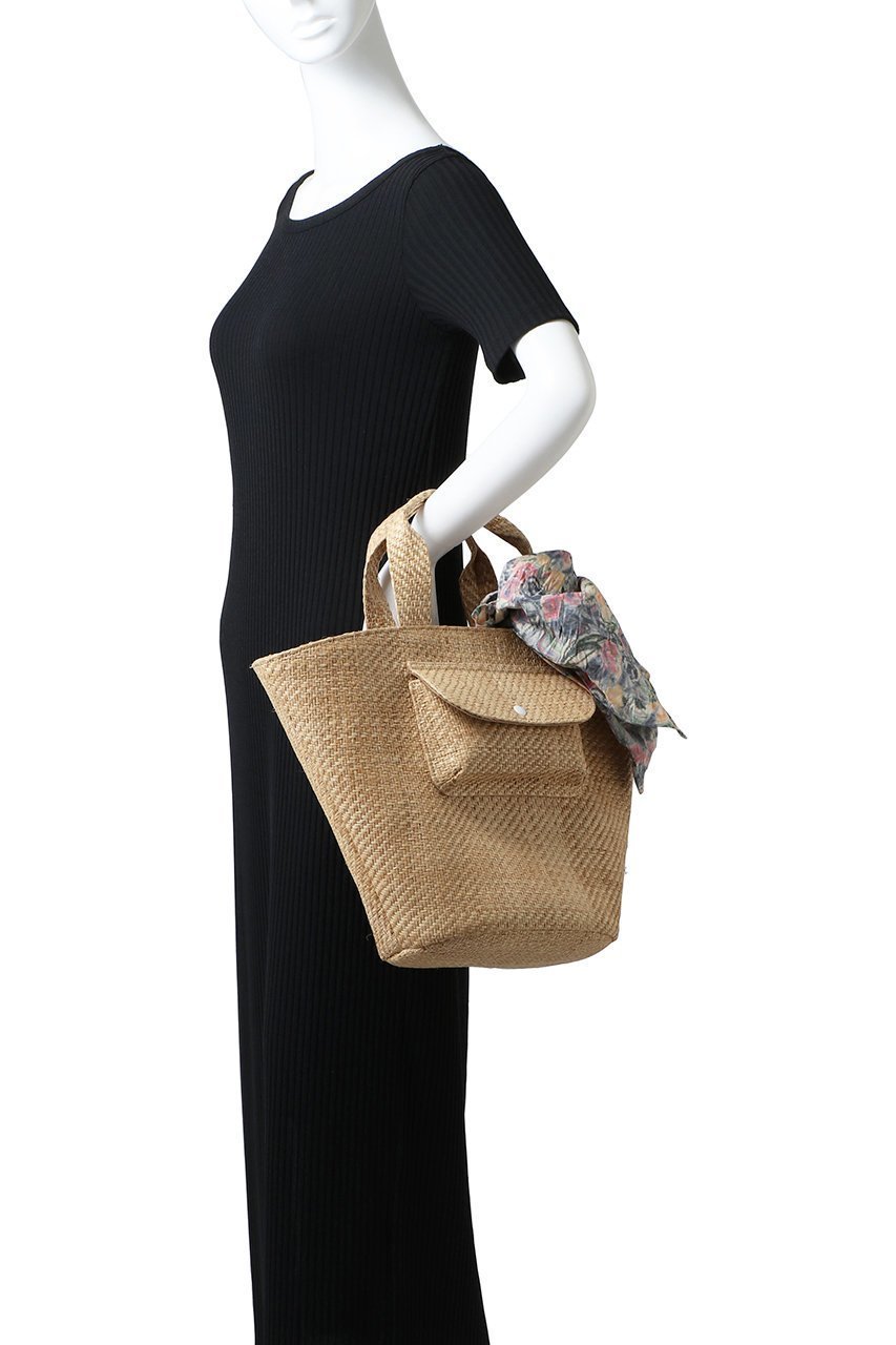 【ラドロー/LUDLOW】のBig pocket Basket tote 人気、トレンドファッション・服の通販 founy(ファニー) 　ファッション　Fashion　レディースファッション　Fashion for Women　バッグ　Bags　スカーフ　Scarf, Neckwear　ドット　Polka Dot, Dot Pattern　バスケット　Basket, Basket Bag　フロント　Front, Front Design　ポケット　Pocket, Pocket Detail　ラフィア　Raffia, Natural Straw　リネン　Linen, Linen Fabric　エレガント 上品　Elegant　夏　Summer　春　Spring　S/S・春夏　SS, Spring/Summer, Warm Season　other-2|ID: prp329100004410776 ipo3291000000032781003