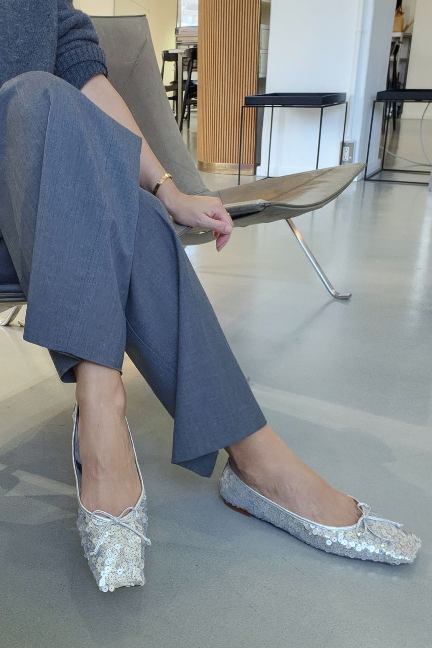 【チェンバー/CHEMBUR】の【ELLE SHOP限定】スクエアトゥスパンコールバレエシューズ 人気、トレンドファッション・服の通販 founy(ファニー) 　ファッション　Fashion　レディースファッション　WOMEN　シューズ　Shoes　スクエア　Square　スパンコール　Sequins　タイツ　Tights　バレエ　Ballet　フラット　Flat　別注　Special Order　定番　Standard　other-2|ID: prp329100004410781 ipo3291000000031267919