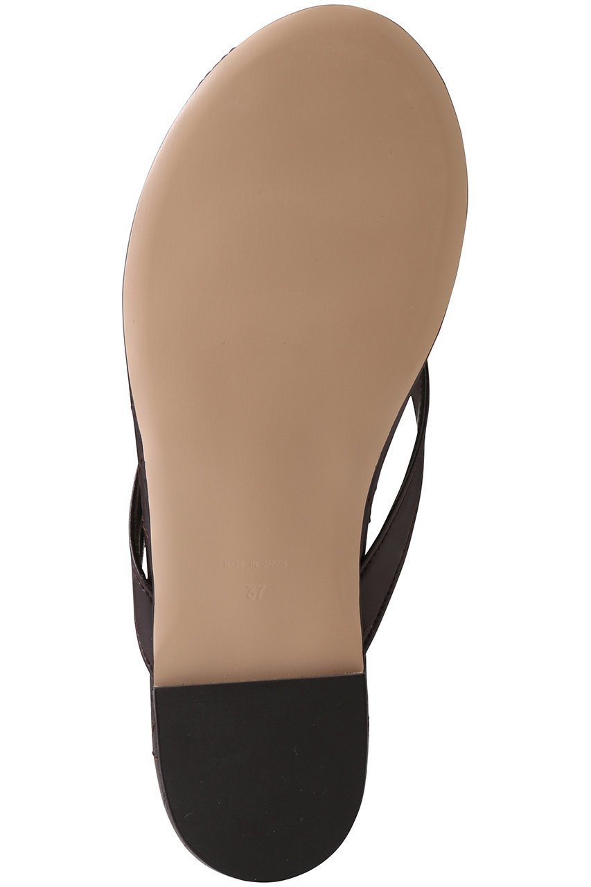 【ピッピシック/Pippichic】の【ELLE SHOP限定】CHIC CHIC FEATHER トングサンダル 人気、トレンドファッション・服の通販 founy(ファニー) 　ファッション　Fashion　レディースファッション　Fashion for Women　インソール　Shoe Insole　エレガント 上品　Elegant　キルティング　Quilted, Quilting　サンダル　Sandals, Summer Shoes　シルバー　Silver, Metallic Silver　ビーチ　Beach, Seaside　フェザー　Feather, Feather Detail　モチーフ　Motif, Design Theme　リゾート　Resort, Vacation Style　other-6|ID: prp329100004410784 ipo3291000000034953021