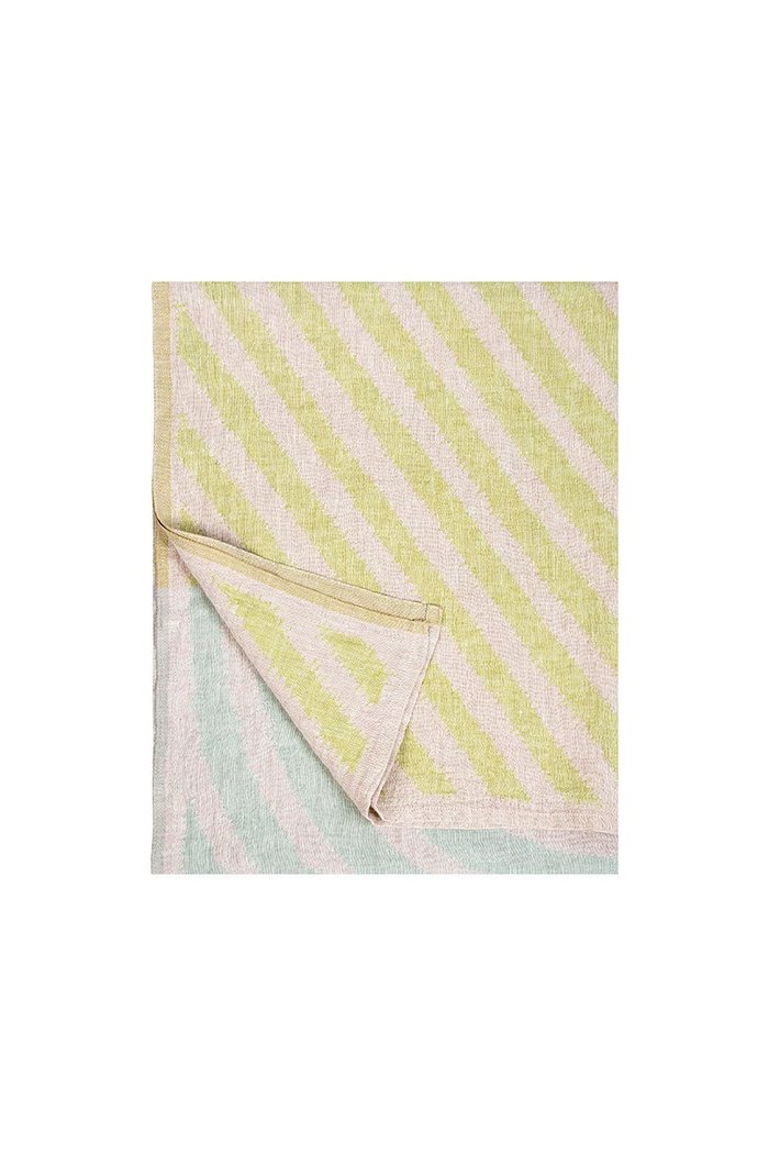 【ラプアン カンクリ/LAPUAN KANKURIT / GOODS】のMETSALAMPI blanket 145x200cm インテリア・キッズ・メンズ・レディースファッション・服の通販 founy(ファニー) https://founy.com/ 吸水 Absorbent, Quick-Dry テーブル Table, Dining Table ブランケット Blanket, Throw Blanket リネン Linen, Linen Fabric おすすめ Recommended / Our Picks 夏 Summer |ID: prp329100004410815 ipo3291000000030801862