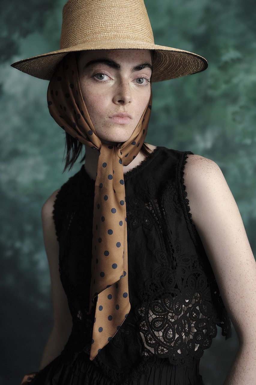 【スロウ/THROW】のMAISIE ドットシュシュスカーフ 人気、トレンドファッション・服の通販 founy(ファニー) 　ファッション　Fashion　レディースファッション　Fashion for Women　ストール　Soft & Warm Scarves　シュシュ&ヘアアクセ/ヘアアレンジ　Scrunchies & Hair Accessories　マフラー・スヌード / 冬小物の定番　Scarves & Mufflers　スカーフ　Scarf, Neckwear　ストール　Stole, Wrap　ドット　Polka Dot, Dot Pattern　フェミニン　Feminine, Girly　ブレスレット　Bracelet, Wristband　マフラー　Scarf, Muffler　エレガント 上品　Elegant　other-2|ID: prp329100004410828 ipo3291000000032814740