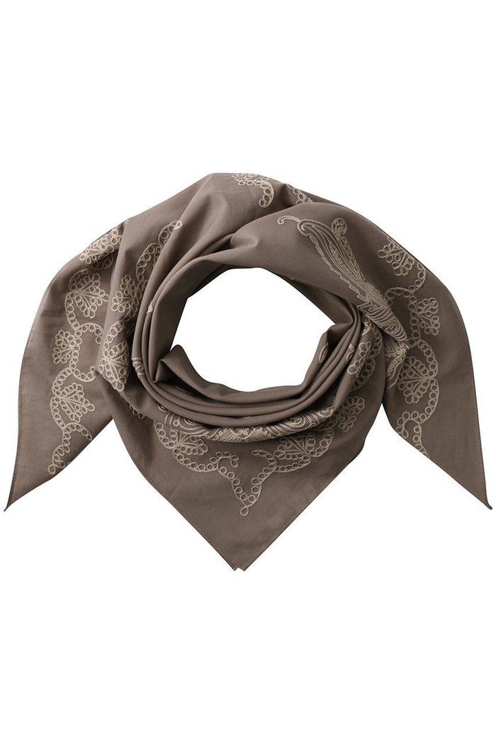 【スロウ/THROW】のEVERLY 刺繍バンダナスカーフ インテリア・キッズ・メンズ・レディースファッション・服の通販 founy(ファニー) https://founy.com/ ファッション Fashion レディースファッション Fashion for Women ストール Soft & Warm Scarves マフラー・スヌード / 冬小物の定番 Scarves & Mufflers エレガント 上品 Elegant シンプル Simple, Minimal スカーフ Scarf, Neckwear ストール Stole, Wrap マフラー Scarf, Muffler |ID: prp329100004410830 ipo3291000000036023257