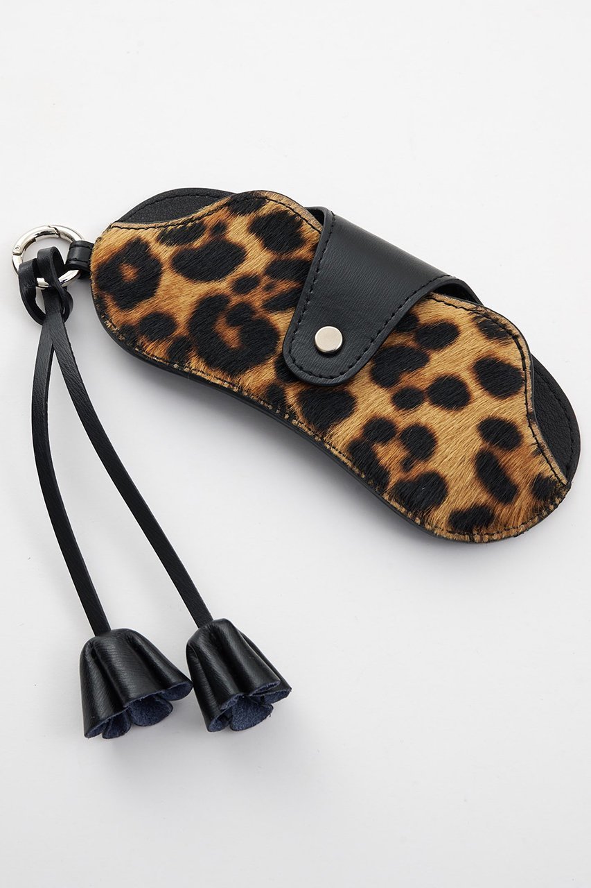 【ウィムガゼット/Whim Gazette】の【Hoaw.】Glasses Case 人気、トレンドファッション・服の通販 founy(ファニー) 　ファッション　Fashion　レディースファッション　Fashion for Women　サングラス&メガネ　Sunglasses & Eyewear　ポーチ&ミニバッグ　Pouches & Mini Bags　アクセサリー　Fashion Accessories　サングラス　Sunglasses, Shades　シューズ　Shoes, Footwear　シンプル　Simple, Minimal　スタイリッシュ　Stylish, Fashionable　チャーム　Charm, Pendant　ボックス　Boxy, Box Shape　ポーチ　Pouch, Small Case　ループ　Loop, Loop Knit　レオパード　Leopard, Animal Print　other-2|ID: prp329100004410906 ipo3291000000033663587