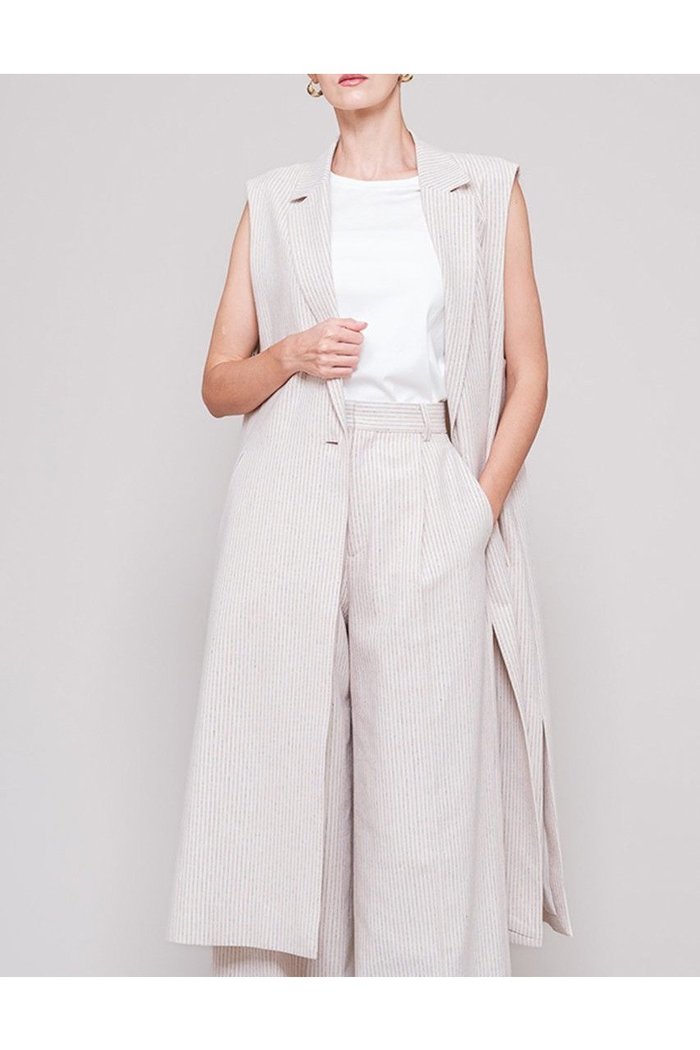 【ドメル/DOMELLE】のコットンリネン ストライプ ベスト インテリア・キッズ・メンズ・レディースファッション・服の通販 founy(ファニー) https://founy.com/ ファッション Fashion レディースファッション WOMEN アウター Coat Outerwear ジャケット Jackets おすすめ Recommend なめらか Smooth オックス Ox カットソー Cut And Sew シンプル Simple ジャケット Jacket ストライプ Stripe ストレート Straight セットアップ Set Up ノースリーブ No Sleeve ベスト Vest マニッシュ Mannish リネン Linen 夏 Summer |ID: prp329100004410976 ipo3291000000030802366