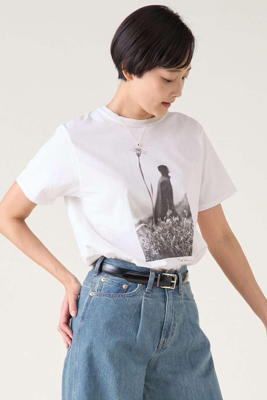 【マルティニーク/martinique】の《別注》【COUTURE D ADAM】Sam Haskins/Flower Tシャツ 人気、トレンドファッション・服の通販 founy(ファニー) 　ファッション　Fashion　レディースファッション　Fashion for Women　トップス・カットソー　Cut & Sew Tops　シャツ・ブラウス・オフィスカジュアル　Elegant Blouses & Button-Ups　ロングTシャツ・Tシャツ　Longline T-Shirts & Tees　カットソー・ベーシックTシャツ　Cut-and-Sewn Tops / Stretch Tees & Basics　コレクション　Collection, Seasonal Line　ショート　Short, Short Length　スリーブ　Sleeve, Long Sleeve / Short Sleeve　ヴィンテージ　Vintage Style　別注　Limited Edition, Custom Order　other-2|ID: prp329100004417190 ipo3291000000032848724