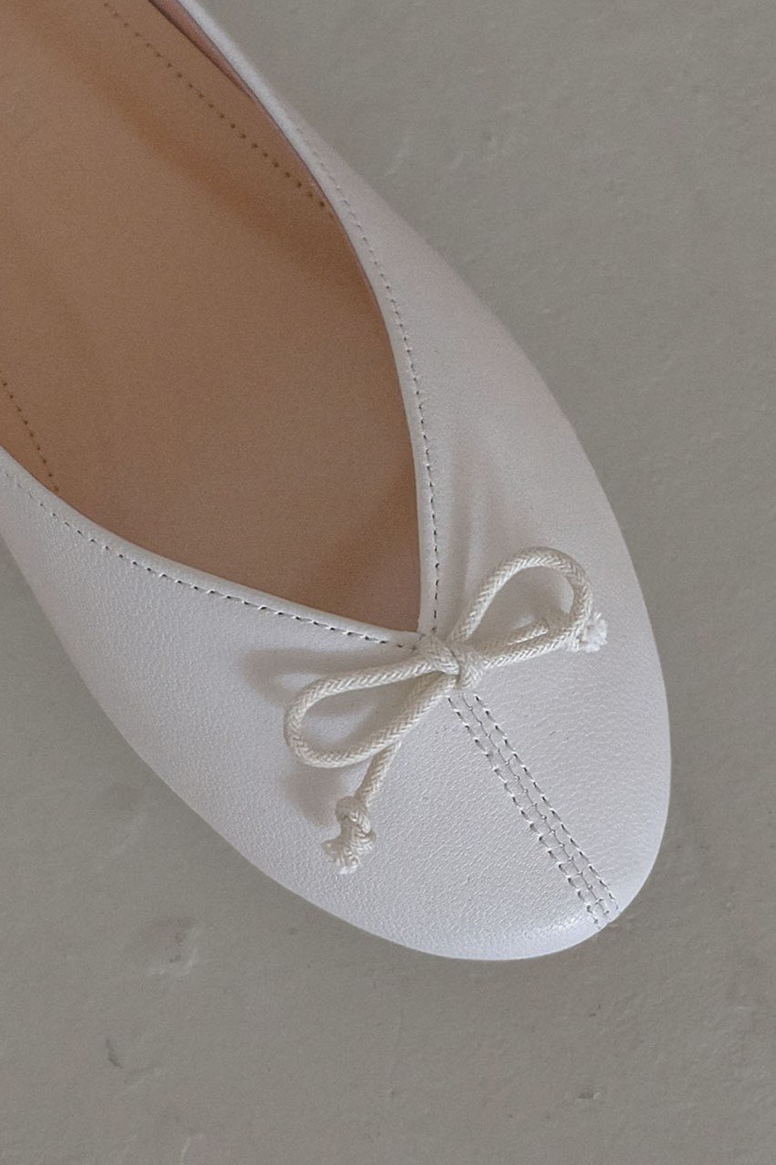 【ダニエラ アンド ジェマ/Daniella & GEMMA】の甲浅ラウンドバレエシューズ 人気、トレンドファッション・服の通販 founy(ファニー) 　ファッション　Fashion　レディースファッション　Fashion for Women　カッティング　Cutting Detail　クッション　Cushion, Throw Pillow　シューズ　Shoes, Footwear　シンプル　Simple, Minimal　バレエ　Ballet, Ballet Style　フラット　Flat, Flat Shoes　リボン　Ribbon, Bow　再入荷　Restock / Back in Stock　夏　Summer　春　Spring　S/S・春夏　SS, Spring/Summer, Warm Season　other-3|ID: prp329100004417205 ipo3291000000036064730