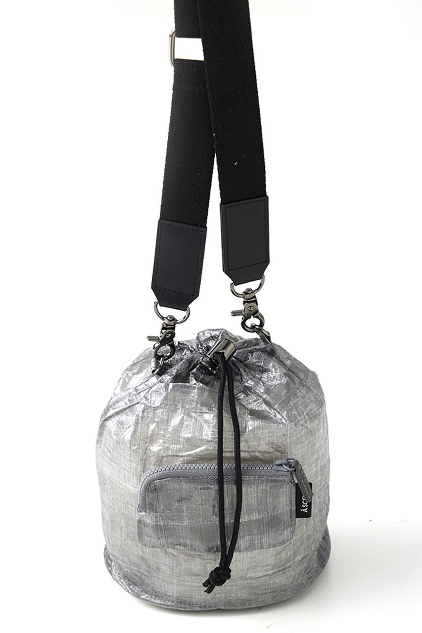 【エーシーン/A SCENE】のKinchaku shoulder with Dyneema インテリア・キッズ・メンズ・レディースファッション・服の通販 founy(ファニー) 　ファッション　Fashion　レディースファッション　Fashion for Women　バッグ　Bags　ショルダー　Shoulder, Shoulder Strap　フロント　Front, Front Design　ポケット　Pocket, Pocket Detail　再入荷　Restock / Back in Stock　巾着　Drawstring Bag, Kinchaku　軽量　Lightweight, Ultra Light　ブラック|ID: prp329100004417210 ipo3291000000032780595