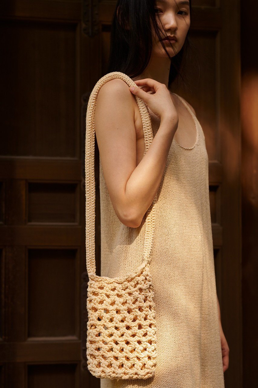 【セアン/SCEARN】のCOTTON CODE HAND KNIT ニットバッグ 人気、トレンドファッション・服の通販 founy(ファニー) 　ファッション　Fashion　レディースファッション　Fashion for Women　トップス・カットソー　Cut & Sew Tops　ニット　Knit Tops & Sweaters　バッグ　Bags　ショルダー　Shoulder, Shoulder Strap　シンプル　Simple, Minimal　トレンド　Trend, Trending Now　ラグジュアリー　Luxury, Elegant　リゾート　Resort, Vacation Style　other-8|ID: prp329100004417215 ipo3291000000035865579