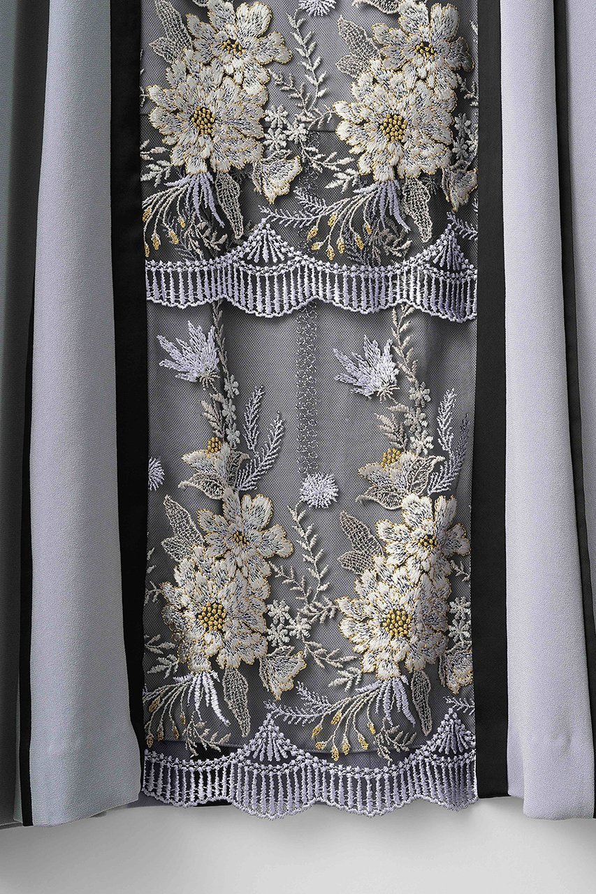 【ミューラル/MURRAL】のFramed flower laceドレス 人気、トレンドファッション・服の通販 founy(ファニー) 　ファッション　Fashion　レディースファッション　Fashion for Women　ワンピース　Dresses　フォーマル・パーティードレス・結婚式用ドレス　Elegant & Casual Dresses　チュニック　Tunic Tops & Dresses　エレガント 上品　Elegant　シェイプ　Shape, Slim Fit　スリーブ　Sleeve, Long Sleeve / Short Sleeve　チュニック　Tunic, Long Top　ドレス　Dress, One-Piece　パープル　Purple, Violet　モチーフ　Motif, Design Theme　レース　Lace, Lace Fabric　ロング　Long, Long-Length　other-4|ID: prp329100004418935 ipo3291000000035395771