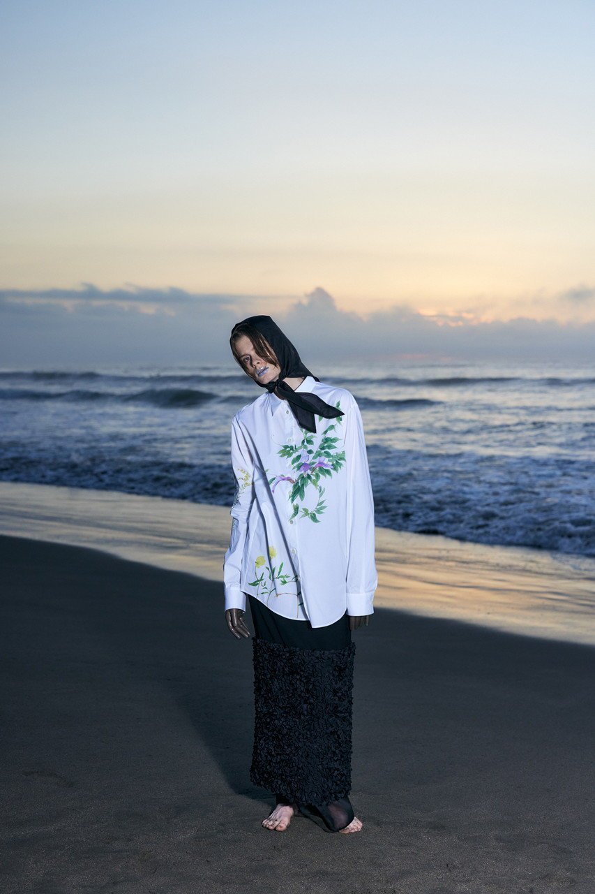 【エンフォルド/ENFOLD】のSeaside plants SH/シャツ 人気、トレンドファッション・服の通販 founy(ファニー) 　ファッション　Fashion　レディースファッション　Fashion for Women　トップス・カットソー　Cut & Sew Tops　シャツ・ブラウス・オフィスカジュアル　Elegant Blouses & Button-Ups　おすすめ　Recommended / Our Picks　スリーブ　Sleeve, Long Sleeve / Short Sleeve　プリント　Print, Printed Pattern　ボタニカル　Botanical, Floral Pattern　ロング　Long, Long-Length　今季　This Season, Current Season　夏　Summer　春　Spring　S/S・春夏　SS, Spring/Summer, Warm Season　other-7|ID: prp329100004420275 ipo3291000000032853575