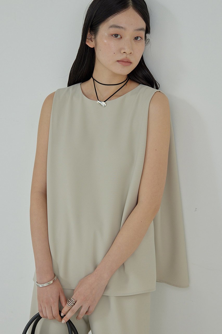 【ガリャルダガランテ/GALLARDAGALANTE】のショルダータックノースリ インテリア・キッズ・メンズ・レディースファッション・服の通販 founy(ファニー) 　ファッション　Fashion　レディースファッション　Fashion for Women　トップス・カットソー　Cut & Sew Tops　キャミソール&ノースリーブ　Camisoles & Sleeveless Tops　シャツ・ブラウス・オフィスカジュアル　Elegant Blouses & Button-Ups　おすすめ　Recommended / Our Picks　とろみ　Fluid, Flowy Fabric　シンプル　Simple, Minimal　セットアップ　Set-Up, Coordinated Outfit　ノースリーブ　Sleeveless, No-Sleeve　フレア　Flare, Flared　楽ちん　Easy Fit, Comfortable　ベージュ|ID: prp329100004421961 ipo3291000000032837860