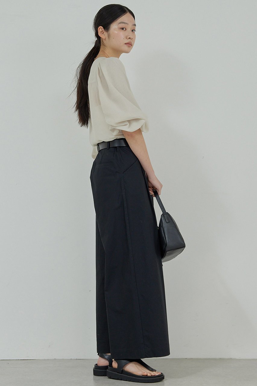 【ガリャルダガランテ/GALLARDAGALANTE】のVノーカラーブラウス 人気、トレンドファッション・服の通販 founy(ファニー) 　ファッション　Fashion　レディースファッション　Fashion for Women　トップス・カットソー　Cut & Sew Tops　キャミソール&ノースリーブ　Camisoles & Sleeveless Tops　シャツ・ブラウス・オフィスカジュアル　Elegant Blouses & Button-Ups　おすすめ　Recommended / Our Picks　エレガント 上品　Elegant　シアー　Sheer, See-Through　デニム　Denim, Jeans Material　ノースリーブ　Sleeveless, No-Sleeve　フォルム　Silhouette, Form　ビジネス 仕事 通勤　Business / Work / Commuting　夏　Summer　春　Spring　S/S・春夏　SS, Spring/Summer, Warm Season　other-3|ID: prp329100004421962 ipo3291000000032841751