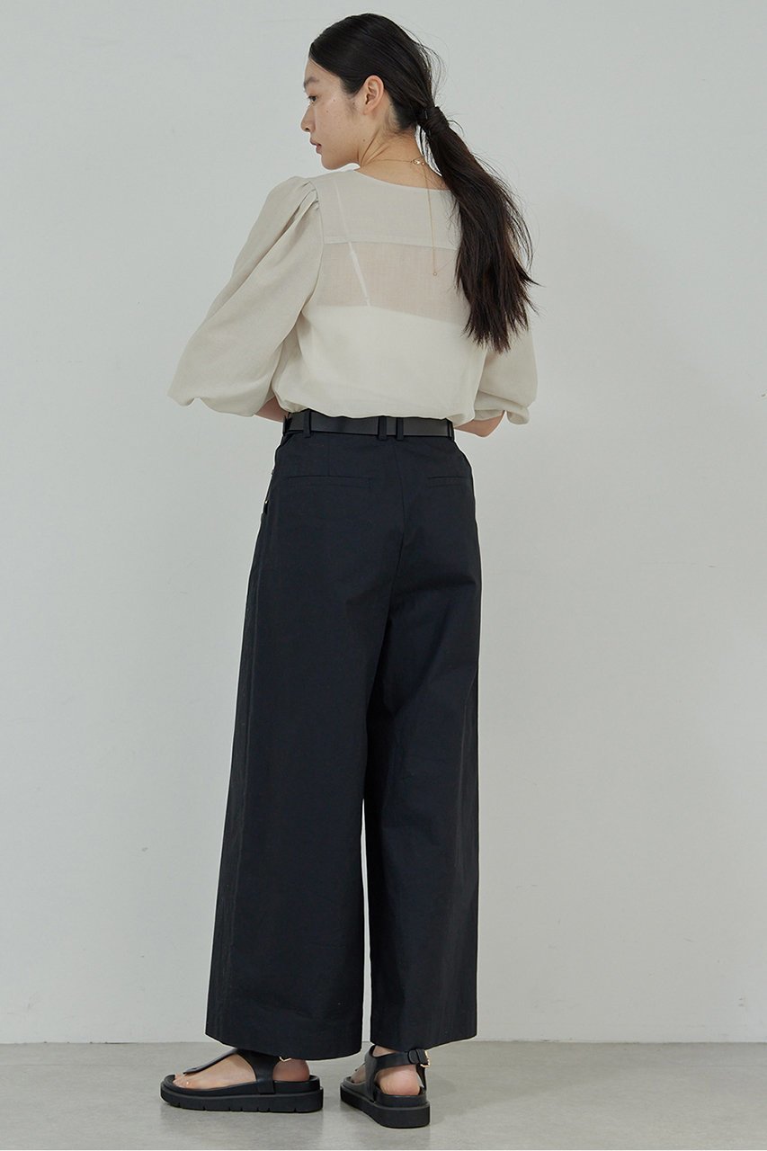 【ガリャルダガランテ/GALLARDAGALANTE】のVノーカラーブラウス 人気、トレンドファッション・服の通販 founy(ファニー) 　ファッション　Fashion　レディースファッション　Fashion for Women　トップス・カットソー　Cut & Sew Tops　キャミソール&ノースリーブ　Camisoles & Sleeveless Tops　シャツ・ブラウス・オフィスカジュアル　Elegant Blouses & Button-Ups　おすすめ　Recommended / Our Picks　エレガント 上品　Elegant　シアー　Sheer, See-Through　デニム　Denim, Jeans Material　ノースリーブ　Sleeveless, No-Sleeve　フォルム　Silhouette, Form　ビジネス 仕事 通勤　Business / Work / Commuting　夏　Summer　春　Spring　S/S・春夏　SS, Spring/Summer, Warm Season　other-4|ID: prp329100004421962 ipo3291000000032841757