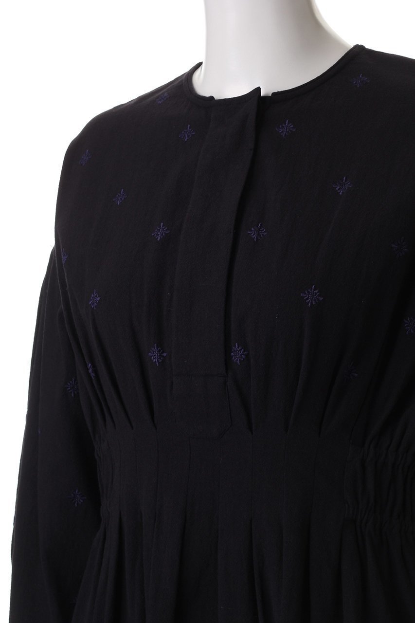 【ヌキテパ/NE QUITTEZ PAS】のCRIMP COTTON ASTER エンブロイダリー タックドレス 人気、トレンドファッション・服の通販 founy(ファニー) 　ファッション　Fashion　レディースファッション　Fashion for Women　ワンピース　Dresses　フォーマル・パーティードレス・結婚式用ドレス　Elegant & Casual Dresses　チュニック　Tunic Tops & Dresses　エンブロイダリー　Embroidery Design　チュニック　Tunic, Long Top　ドレス　Dress, One-Piece　ロング　Long, Long-Length　春　Spring　other-5|ID: prp329100004423977 ipo3291000000032873497