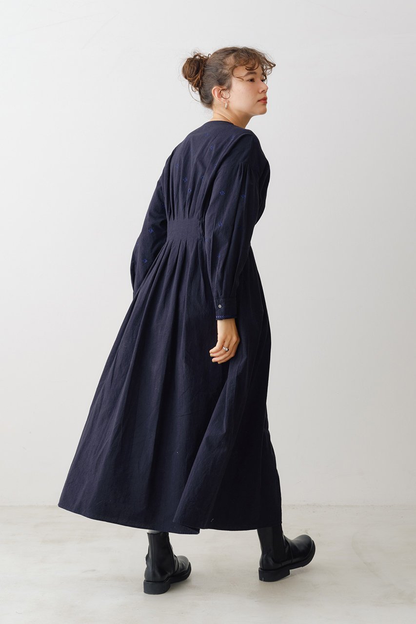 【ヌキテパ/NE QUITTEZ PAS】のCRIMP COTTON ASTER エンブロイダリー タックドレス 人気、トレンドファッション・服の通販 founy(ファニー) 　ファッション　Fashion　レディースファッション　Fashion for Women　ワンピース　Dresses　フォーマル・パーティードレス・結婚式用ドレス　Elegant & Casual Dresses　チュニック　Tunic Tops & Dresses　エンブロイダリー　Embroidery Design　チュニック　Tunic, Long Top　ドレス　Dress, One-Piece　ロング　Long, Long-Length　春　Spring　other-6|ID: prp329100004423977 ipo3291000000032873504