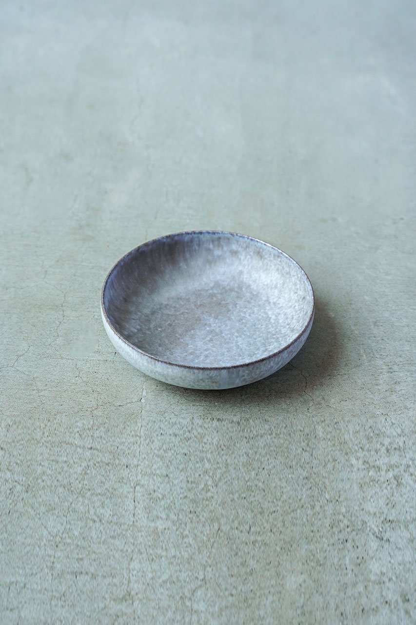 【アメノイエ/amenoie / GOODS】のfog ボウル 17cm インテリア・キッズ・メンズ・レディースファッション・服の通販 founy(ファニー) 　テーブル　Table　バランス　Balance　エレガント 上品　Elegant　ホーム・キャンプ・アウトドア・お取り寄せ　Home,Garden,Outdoor,Camping Gear　キッチン・ダイニング　Kitchen Dining　キッチン家電・キッチン用品　Kitchenware　WHITE|ID: prp329100004428627 ipo3291000000030927403