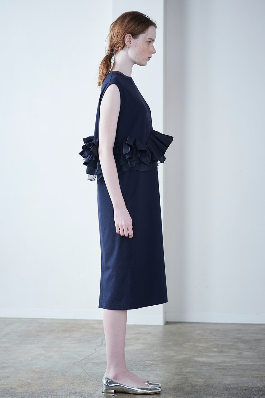 【マリリンムーン/MARILYN MOON】のタフタスパイラルラッフルスリーブドレス 人気、トレンドファッション・服の通販 founy(ファニー) 　ファッション　Fashion　レディースファッション　Fashion for Women　ワンピース　Dresses　フォーマル・パーティードレス・結婚式用ドレス　Elegant & Casual Dresses　チュニック　Tunic Tops & Dresses　サンダル　Sandals, Summer Shoes　スニーカー　Sneakers, Trainers　タフタ　Taffeta, Structured Fabric　チュニック　Tunic, Long Top　チュール　Tulip, Tulip Motif　ドレス　Dress, One-Piece　ラッフル　Ruffle, Frill　リゾート　Resort, Vacation Style　ロング　Long, Long-Length　エレガント 上品　Elegant　夏　Summer　other-7|ID: prp329100004430242 ipo3291000000032864498