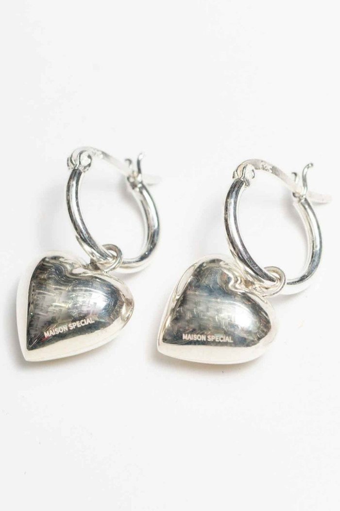 【メゾンスペシャル/MAISON SPECIAL】のFruttaring Heart Earrings/フルッタリングハートピアス インテリア・キッズ・メンズ・レディースファッション・服の通販 founy(ファニー) https://founy.com/ ファッション Fashion レディースファッション Fashion for Women ジュエリー Jewelry ファッションリング Fashion Rings イヤリング・フープ・ドロップタイプ Hoop, Drop & Clip Earrings イヤリング Earrings オケージョン Occasion Wear シルバー Silver, Metallic Silver フープ Hoop, Hoop Earrings |ID: prp329100004430246 ipo3291000000036114134