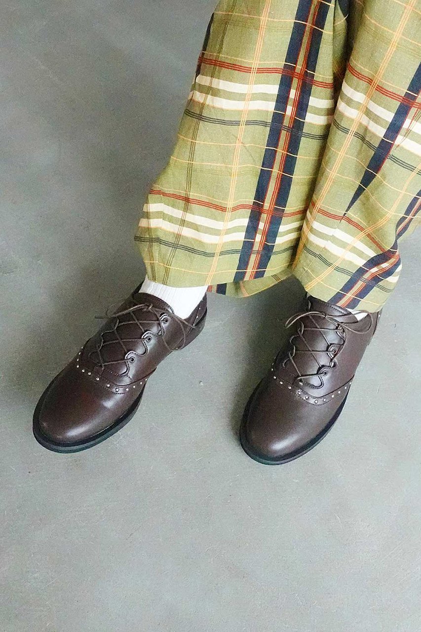 【ダニエラ アンド ジェマ/Daniella & GEMMA】の【レイン対応】マイクロスタッズレースアップシューズ 人気、トレンドファッション・服の通販 founy(ファニー) 　ファッション　Fashion　レディースファッション　Fashion for Women　クッション　Cushion, Throw Pillow　シューズ　Shoes, Footwear　スタイリッシュ　Stylish, Fashionable　スタッズ　Studs, Metal Accents　フラット　Flat, Flat Shoes　プレーン　Plain, Simple　レイン　Rain, Rainproof　レース　Lace, Lace Fabric　other-6|ID: prp329100004433073 ipo3291000000035456773