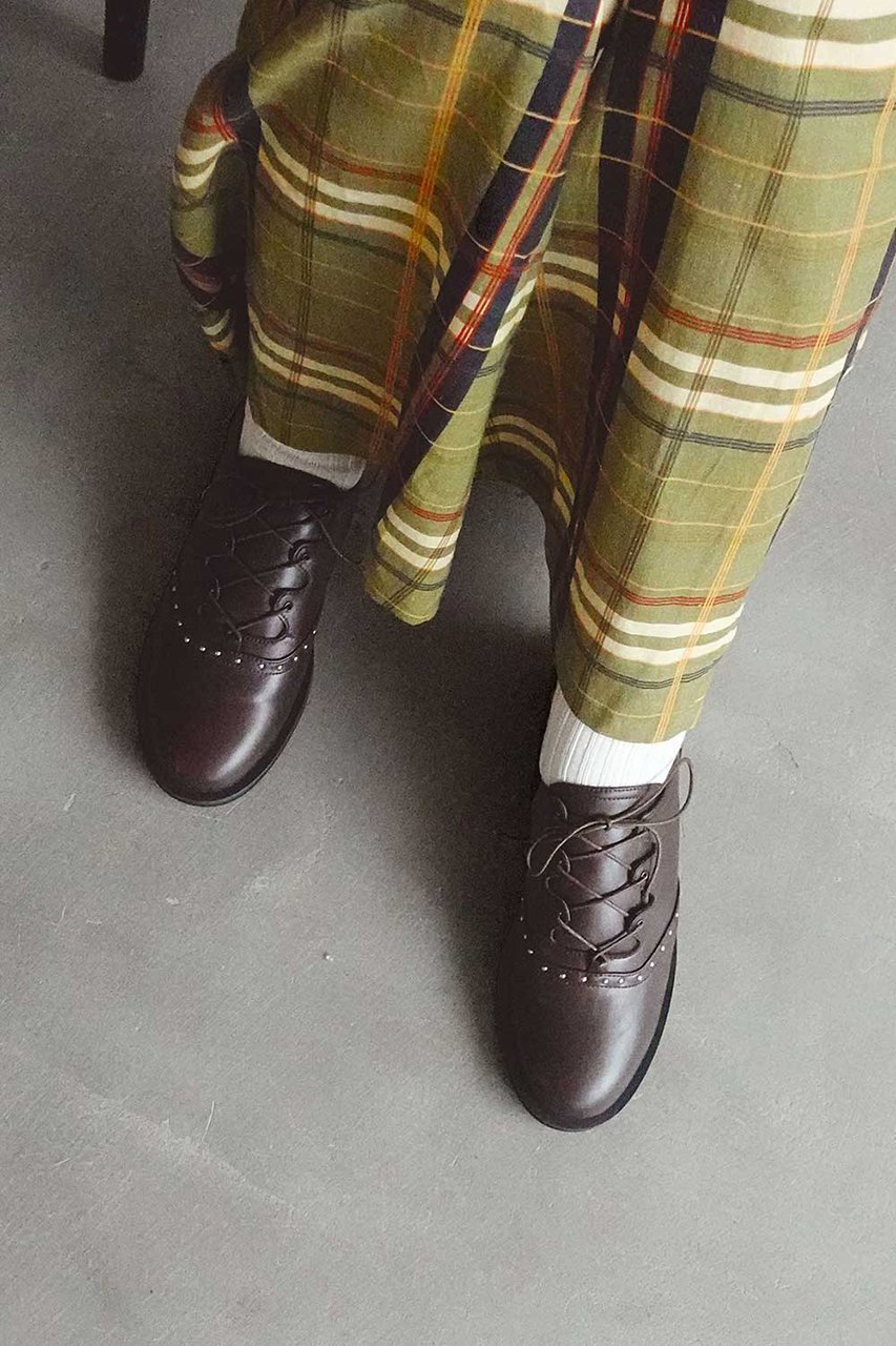 【ダニエラ アンド ジェマ/Daniella & GEMMA】の【レイン対応】マイクロスタッズレースアップシューズ 人気、トレンドファッション・服の通販 founy(ファニー) 　ファッション　Fashion　レディースファッション　Fashion for Women　クッション　Cushion, Throw Pillow　シューズ　Shoes, Footwear　スタイリッシュ　Stylish, Fashionable　スタッズ　Studs, Metal Accents　フラット　Flat, Flat Shoes　プレーン　Plain, Simple　レイン　Rain, Rainproof　レース　Lace, Lace Fabric　other-7|ID: prp329100004433073 ipo3291000000035456775