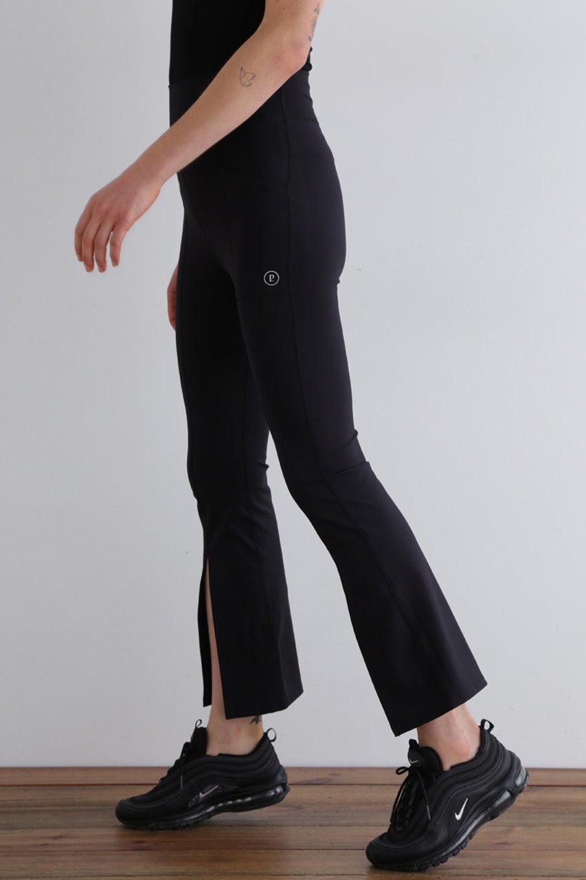 【ル フィル/LE PHIL】の【LE PHIL SPORTS】スリットレギンス 人気、トレンドファッション・服の通販 founy(ファニー) 　ファッション　Fashion　レディースファッション　Fashion for Women　パンツ　Pants & Trousers　レギンス　Leggings & Stretch Pants　シンプル　Simple, Minimal　ストレッチ　Stretch, Stretchy Fabric　スリット　Slit, Slit Detail　フィット　Fit, Slim Fit　フロント　Front, Front Design　ポケット　Pocket, Pocket Detail　レギンス　Leggings, Stretch Pants　other-5|ID: prp329100004433125 ipo3291000000036099458