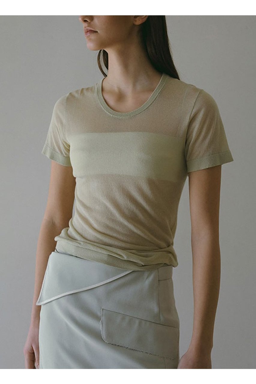 【エトレトウキョウ/ETRE TOKYO】のハーフスリーブシアーニットプルオーバー インテリア・キッズ・メンズ・レディースファッション・服の通販 founy(ファニー) 　ファッション　Fashion　レディースファッション　Fashion for Women　トップス・カットソー　Cut & Sew Tops　ニット　Knit Tops & Sweaters　カジュアルプルオーバー・ニットトップス　Pullovers & Knit Tops / Casual Pullovers　おすすめ　Recommended / Our Picks　インナー　Innerwear　シンプル　Simple, Minimal　フィット　Fit, Slim Fit　今季　This Season, Current Season　セージ|ID: prp329100004434704 ipo3291000000034957181