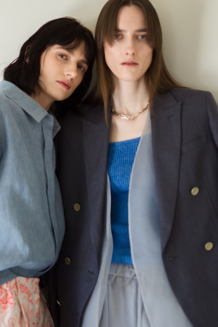 【エブール/ebure】のシルクシアー ジレブラウス 人気、トレンドファッション・服の通販 founy(ファニー) 　ファッション　Fashion　レディースファッション　Fashion for Women　アウター　Coat / Outerwear Collection　トップス・カットソー　Cut & Sew Tops　キャミソール&ノースリーブ　Camisoles & Sleeveless Tops　シャツ・ブラウス・オフィスカジュアル　Elegant Blouses & Button-Ups　ベスト&ジレ / 重ね着スタイル　Vests & Gilets　おすすめ　Recommended / Our Picks　シアー　Sheer, See-Through　シルク　Silk, 100% Silk　ジャケット　Jacket, Outerwear　ノースリーブ　Sleeveless, No-Sleeve　フォルム　Silhouette, Form　other-6|ID: prp329100004434710 ipo3291000000032852210