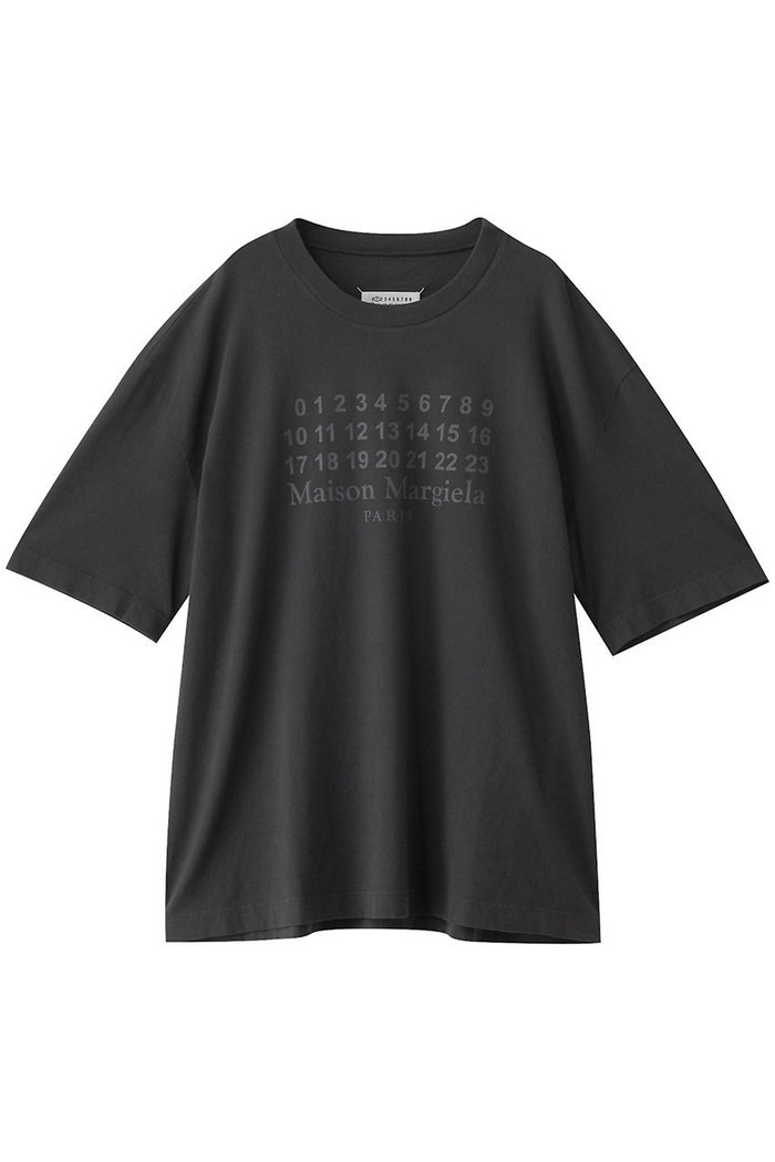 【メゾン マルジェラ/MAISON MARGIELA / MEN】の【MEN】ロゴハーフスリーブTシャツ インテリア・キッズ・メンズ・レディースファッション・服の通販 founy(ファニー) https://founy.com/ ファッション Fashion メンズファッション MEN トップス・カットソー Tops/Tshirt/Men シャツ Shirts ショート Short スリーブ Sleeve ハーフ Half |ID: prp329100004434749 ipo3291000000030979282