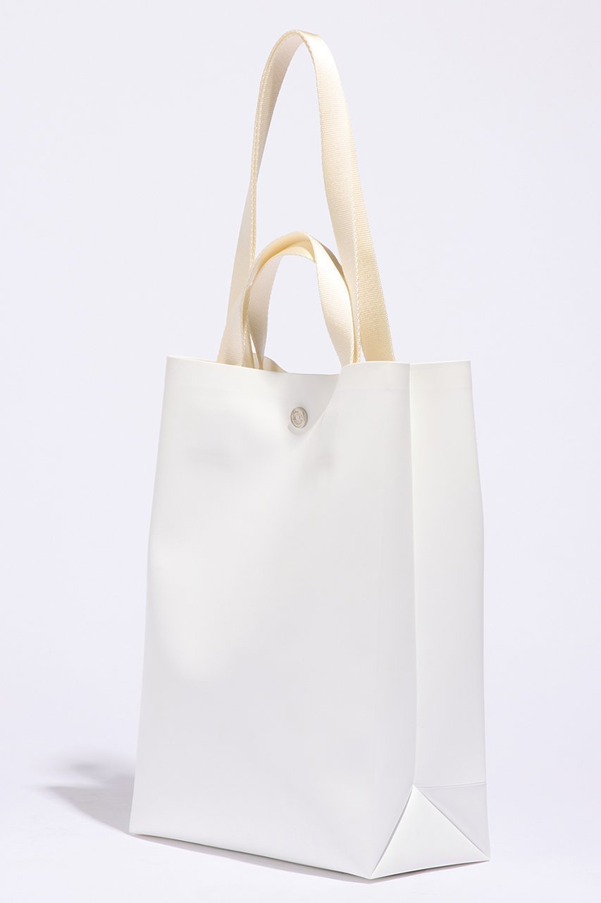 【ジ アートオブキャリング/THE ART OF CARRYING】のPAPER C トートバッグ 人気、トレンドファッション・服の通販 founy(ファニー) 　ファッション　Fashion　レディースファッション　Fashion for Women　バッグ　Bags　なめらか　Smooth, Silky Texture　シンプル　Simple, Minimal　再入荷　Restock / Back in Stock　軽量　Lightweight, Ultra Light　other-3|ID: prp329100004434809 ipo3291000000032779489