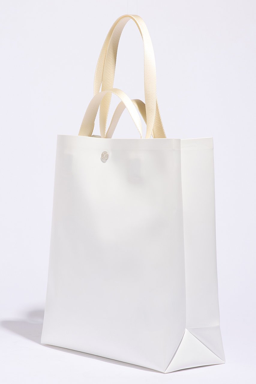 【ジ アートオブキャリング/THE ART OF CARRYING】のPAPER B トートバッグ 人気、トレンドファッション・服の通販 founy(ファニー) 　ファッション　Fashion　レディースファッション　Fashion for Women　バッグ　Bags　なめらか　Smooth, Silky Texture　シンプル　Simple, Minimal　モダン　Modern, Contemporary　軽量　Lightweight, Ultra Light　other-3|ID: prp329100004434810 ipo3291000000032779143