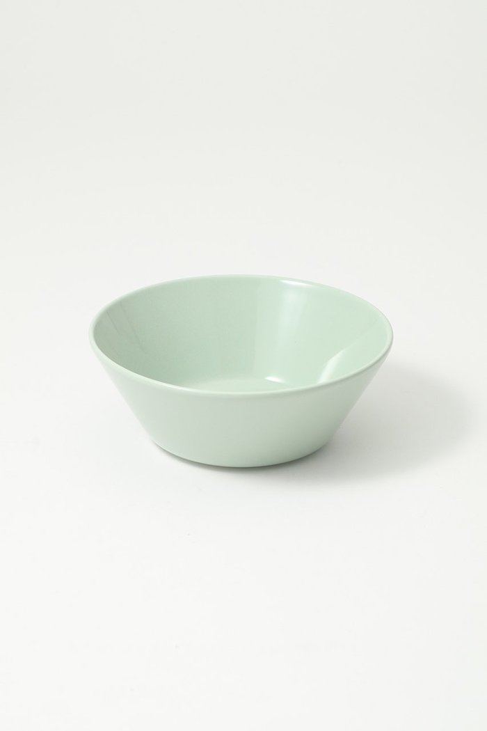 【イッタラ/iittala / GOODS】のティーマ ボウル 15cm セージグリーン インテリア・キッズ・メンズ・レディースファッション・服の通販 founy(ファニー) https://founy.com/ 春 Spring コレクション Collection, Seasonal Line シェイプ Shape, Slim Fit シンプル Simple, Minimal テーブル Table, Dining Table 定番 Standard, Basic Item 人気 Popular, Best Seller モダン Modern, Contemporary S/S・春夏 SS, Spring/Summer, Warm Season 夏 Summer ホーム・キャンプ・アウトドア・お取り寄せ Home Living / Home & Lifestyle / Camping Gear / Outdoor Camping キッチン・ダイニング Kitchen & Dining Essentials. Stylish & Functional Tableware キッチン家電・キッチン用品 Kitchen Appliances & Tools |ID: prp329100004442447 ipo3291000000036181832