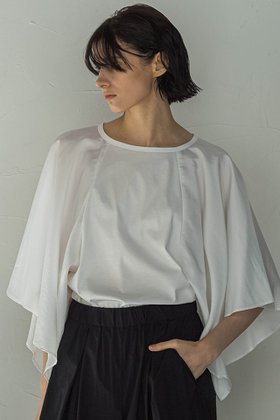 【エッセン ロートレアモン/ESSEN LAUTREAMONT】のフレアスリーブジャージスイッチングトップ 人気、トレンドファッション・服の通販 founy(ファニー) ファッション Fashion レディースファッション Fashion for Women トップス・カットソー Cut & Sew Tops シャツ・ブラウス・オフィスカジュアル Elegant Blouses & Button-Ups ロングTシャツ・Tシャツ Longline T-Shirts & Tees カットソー・ベーシックTシャツ Cut-and-Sewn Tops / Stretch Tees & Basics エレガント 上品 Elegant ショート Short, Short Length シンプル Simple, Minimal スリーブ Sleeve, Long Sleeve / Short Sleeve タフタ Taffeta, Structured Fabric デニム Denim, Jeans Material フェミニン Feminine, Girly 再入荷 Restock / Back in Stock |ID:prp329100004444698