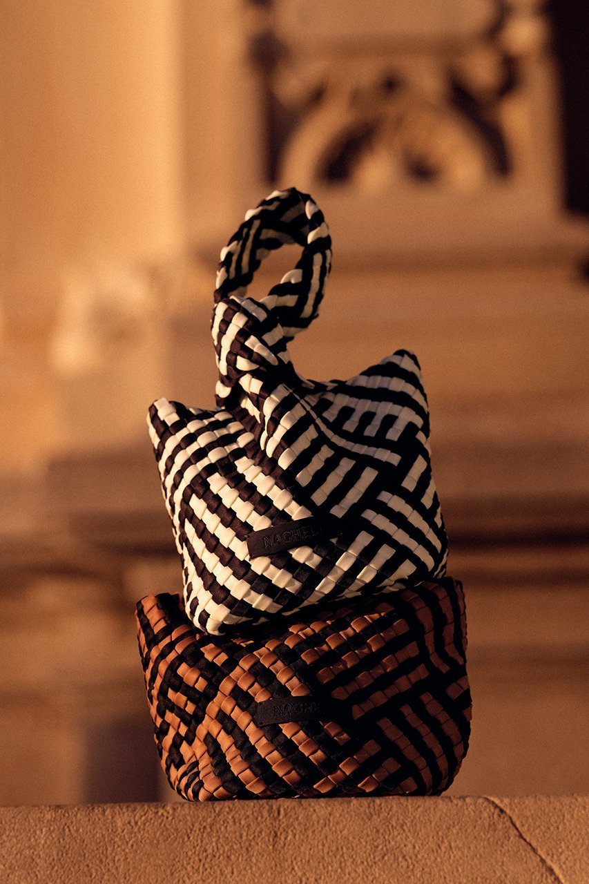 【ナゲディ/NAGHEDI】のKyoto Clutch(Stripe) ワンハンドルバッグ 人気、トレンドファッション・服の通販 founy(ファニー) 　ファッション　Fashion　レディースファッション　WOMEN　バッグ　Bag　ストライプ　Stripe　ハンドバッグ　Handbag　パーティ　Party　other-2|ID: prp329100004446155 ipo3291000000031254510