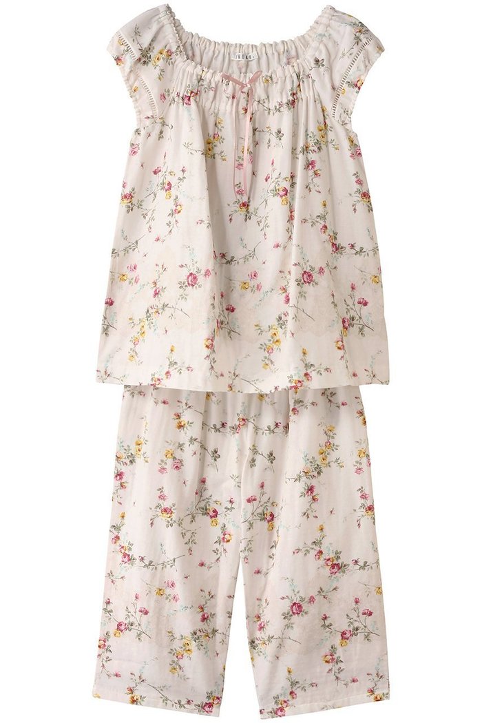 【イクコ/IKUKO】のダブルガーゼ花柄プリント フレンチスリーブパジャマ インテリア・キッズ・メンズ・レディースファッション・服の通販 founy(ファニー) https://founy.com/ ファッション Fashion レディースファッション WOMEN トップス・カットソー Tops/Tshirt 花柄・フラワープリント・モチーフ Flower Patterns アンティーク Antique ダブル Double パジャマ Pajamas フェミニン Feminine プリント Print リボン Ribbon リラックス Relax レース Race ローズ Rose 吸水 Water Absorption 夏 Summer 定番 Standard NEW・新作・新着・新入荷 New Arrivals 春 Spring S/S・春夏 Ss・Spring/Summer |ID: prp329100004446171 ipo3291000000031077471