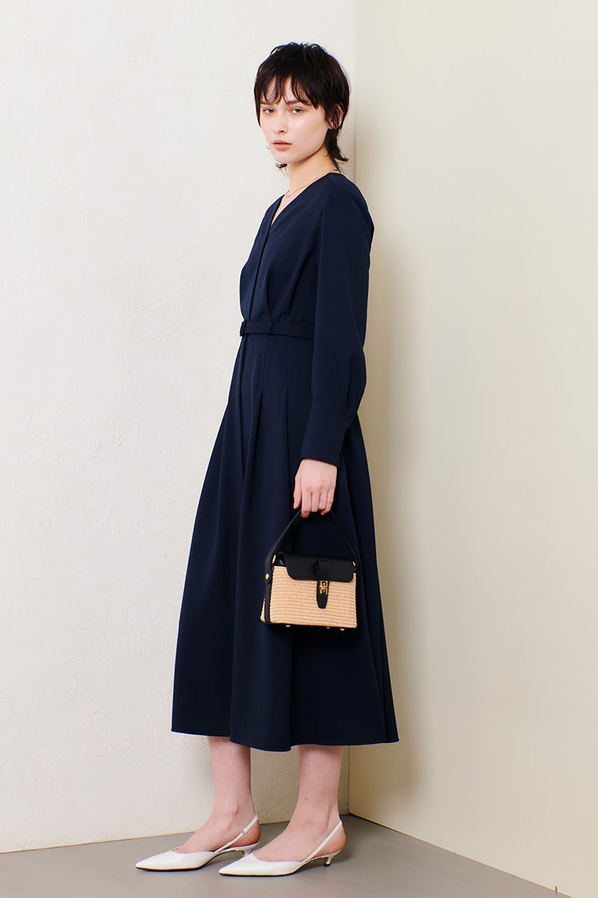 【アルアバイル/allureville】のVネックタックワンピース 人気、トレンドファッション・服の通販 founy(ファニー) 　ファッション　Fashion　レディースファッション　WOMEN　ワンピース　Dress　チュニック　Tunic　エレガント 上品　Elegant　シンプル　Simple　チュニック　Tunic　ロング　Long　夏　Summer　春　Spring　S/S・春夏　Ss・Spring/Summer　other-7|ID: prp329100004446182 ipo3291000000031874597