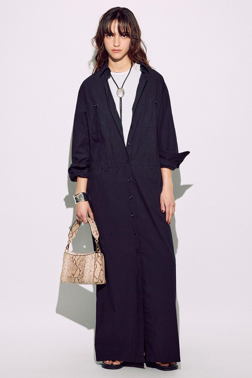 【ブリル/BRILL】のロングシャツワンピース インテリア・キッズ・メンズ・レディースファッション・服の通販 founy(ファニー) 　ファッション　Fashion　レディースファッション　Fashion for Women　ワンピース　Dresses　シャツワンピース / 1枚で着映えコーデ　Shirt Dresses　チュニック　Tunic Tops & Dresses　ストレート　Straight, Straight Cut　タイプライター　Typewriter Fabric, Crisp Cotton　チュニック　Tunic, Long Top　パッチ　Patch, Appliqué　ポケット　Pocket, Pocket Detail　マキシ　Maxi, Full Length　ロング　Long, Long-Length　ワーク　Workwear, Utility Style　今季　This Season, Current Season　ブラック|ID: prp329100004446186 ipo3291000000032785490