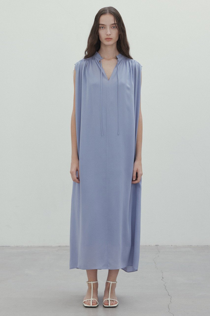 【ベイジ,/BEIGE,】のMUSCARI(ムスカリ)/ソフトシルクスキッパードレス 人気、トレンドファッション・服の通販 founy(ファニー) 　ファッション　Fashion　レディースファッション　WOMEN　ワンピース　Dress　ドレス　Party Dresses　チュニック　Tunic　エレガント 上品　Elegant　ギャザー　Gather　シルク　Silk　シンプル　Simple　スキッパー　Skipper　チュニック　Tunic　ドレス　Dress　リボン　Ribbon　ロング　Long　other-7|ID: prp329100004446189 ipo3291000000031647568
