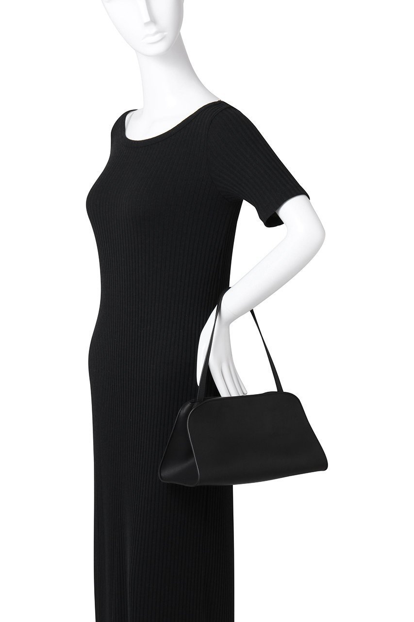 【ザ ロウ/THE ROW】のPEGGY CLUTCH(SADDLE LEATHER) 人気、トレンドファッション・服の通販 founy(ファニー) 　ファッション　Fashion　レディースファッション　Fashion for Women　バッグ　Bags　なめらか　Smooth, Silky Texture　コンパクト　Compact, Small Size　パーティ　Party, Party Style　フォルム　Silhouette, Form　other-2|ID: prp329100004447283 ipo3291000000032780519
