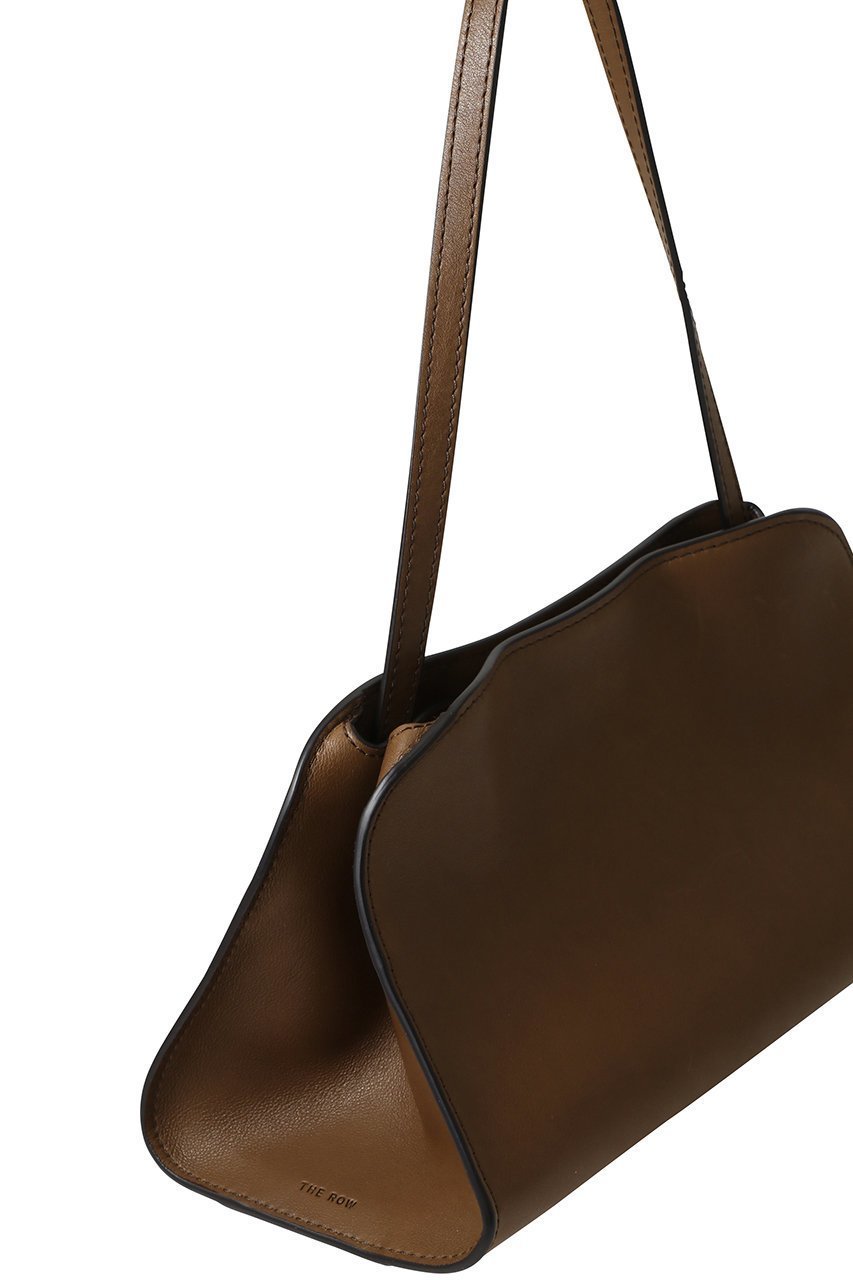 【ザ ロウ/THE ROW】のPEGGY CLUTCH(SADDLE LEATHER) 人気、トレンドファッション・服の通販 founy(ファニー) ファッション Fashion レディースファッション Fashion for Women バッグ Bags 2026年 2026 なめらか Smooth, Silky Texture クラッチ Clutch, Clutch Bag スマート Smart, Elegant フォルム Silhouette, Form ポケット Pocket, Pocket Detail エレガント 上品 Elegant 夏 Summer 春 Spring S/S・春夏 SS, Spring/Summer, Warm Season other-4|ID: prp329100004447283 ipo3291000000034845280