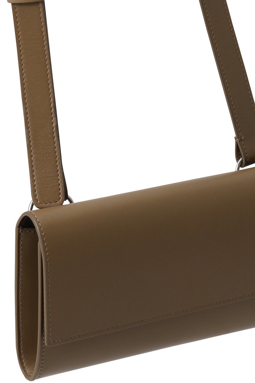 【ザ ロウ/THE ROW】のBELT FLAP BAG 人気、トレンドファッション・服の通販 founy(ファニー) 　ファッション　Fashion　レディースファッション　WOMEN　バッグ　Bag　なめらか　Smooth　オケージョン　Occasion　コンパクト　Compact　ショルダー　Shoulder　スクエア　Square　フォルム　Form　フラップ　Flap　ポシェット　Pochette　ロング　Long　エレガント 上品　Elegant　other-4|ID: prp329100004447285 ipo3291000000031254322