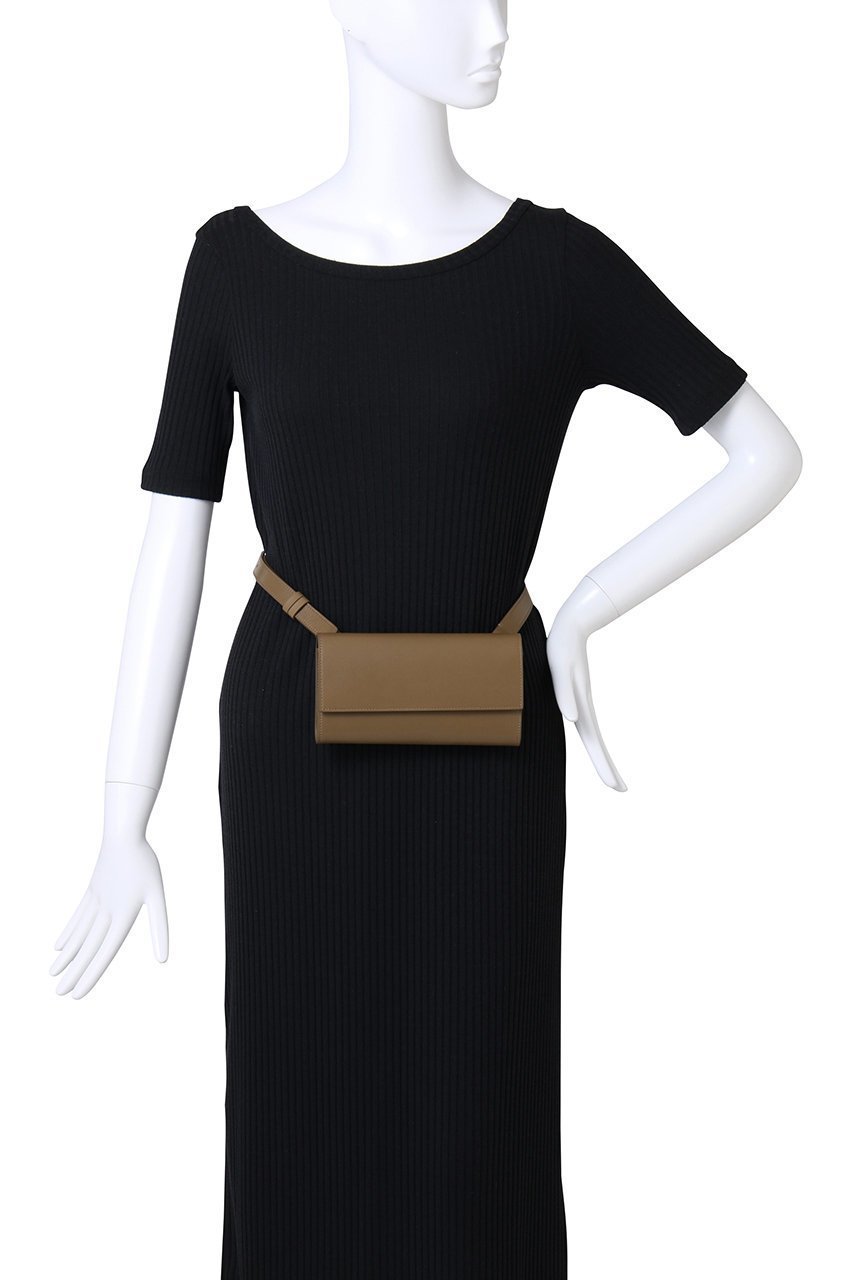 【ザ ロウ/THE ROW】のBELT FLAP BAG 人気、トレンドファッション・服の通販 founy(ファニー) 　ファッション　Fashion　レディースファッション　WOMEN　バッグ　Bag　なめらか　Smooth　オケージョン　Occasion　コンパクト　Compact　ショルダー　Shoulder　スクエア　Square　フォルム　Form　フラップ　Flap　ポシェット　Pochette　ロング　Long　エレガント 上品　Elegant　other-6|ID: prp329100004447285 ipo3291000000031325337