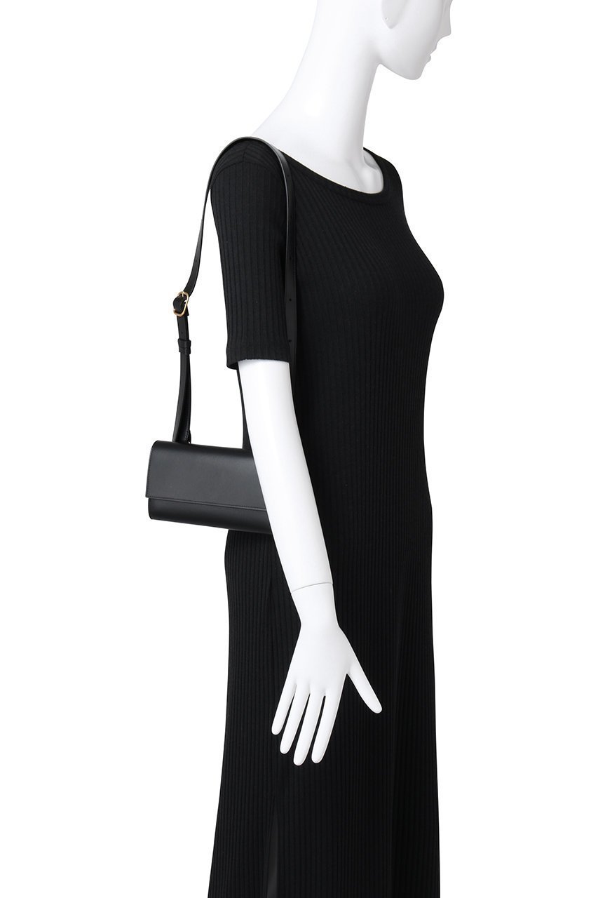 【ザ ロウ/THE ROW】のBELT FLAP BAG 人気、トレンドファッション・服の通販 founy(ファニー) 　ファッション　Fashion　レディースファッション　Fashion for Women　バッグ　Bags　なめらか　Smooth, Silky Texture　オケージョン　Occasion Wear　コンパクト　Compact, Small Size　ショルダー　Shoulder, Shoulder Strap　スクエア　Square, Square Shape　フォルム　Silhouette, Form　フラップ　Flap, Flap Pocket　ポシェット　Pochette, Mini Bag　ロング　Long, Long-Length　エレガント 上品　Elegant　other-2|ID: prp329100004447285 ipo3291000000032780545