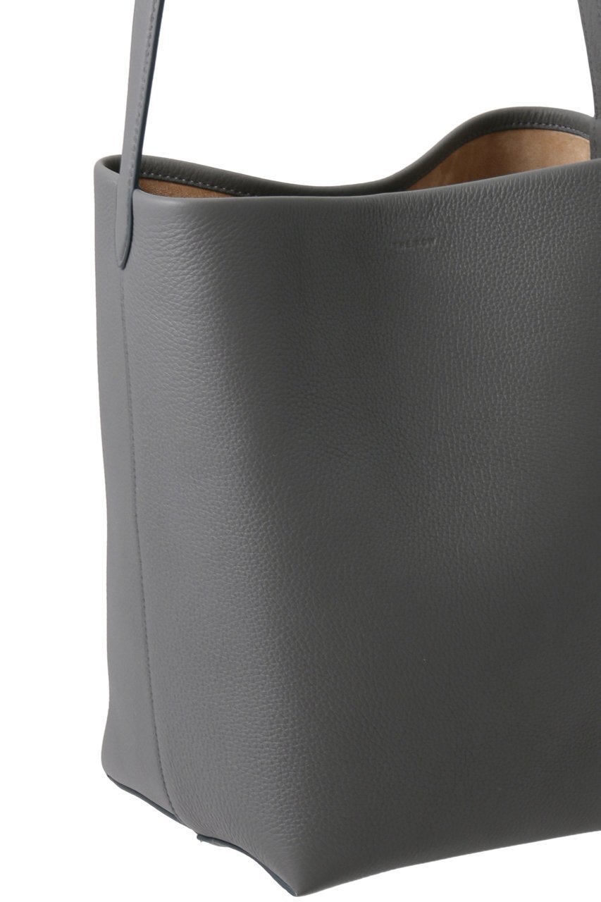 【ザ ロウ/THE ROW】のMEDIUM N/S PARK TOTE 人気、トレンドファッション・服の通販 founy(ファニー) 　ファッション　Fashion　レディースファッション　WOMEN　バッグ　Bag　シンプル　Simple　フォルム　Form　ポーチ　Pouch　財布　Wallet　other-4|ID: prp329100004447287 ipo3291000000031254335